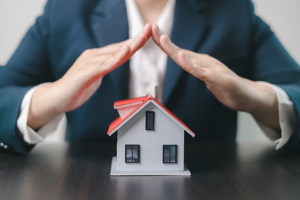 What Does Homeowners Insurance Actually Cover?
